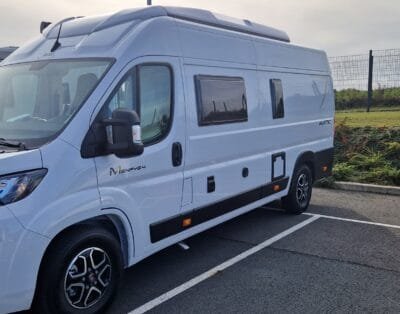 Mc Louis Menphys – Fourgon aménagé à louer